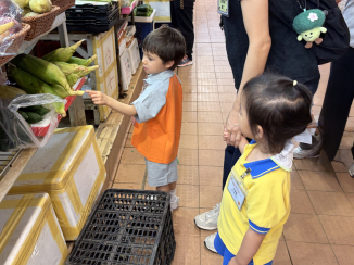 25-26_N2_wet_market_(17)